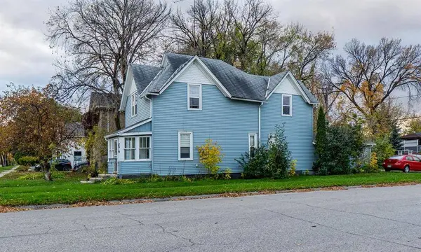 53 5th ST, Portage La Prairie, MB R1N 1H7