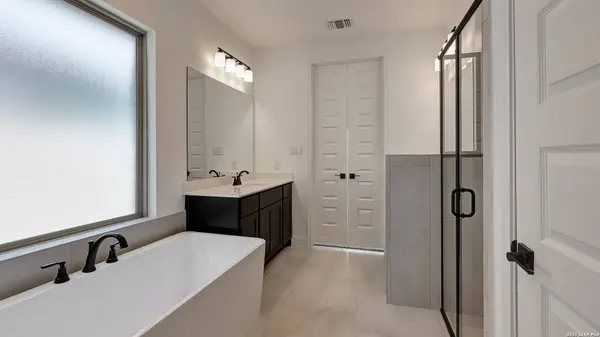 10206 Ryder Bend, San Antonio, TX 78254