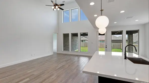 10206 Ryder Bend, San Antonio, TX 78254