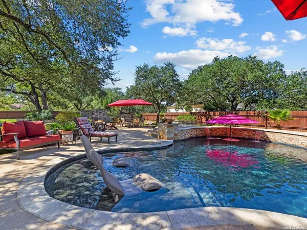 627 RIVER CHASE WAY, New Braunfels, TX 78132