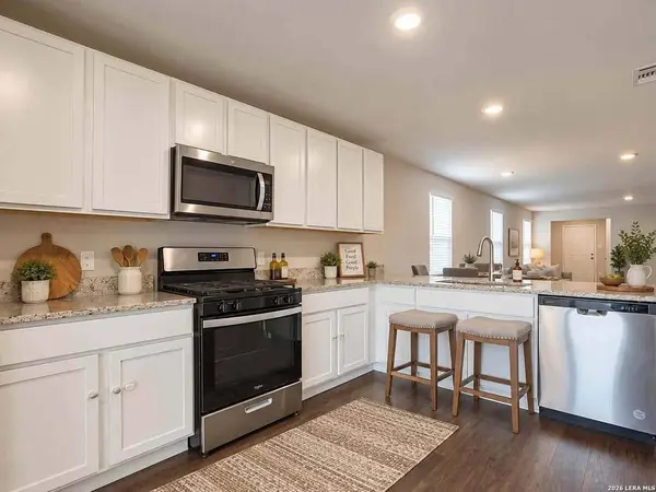 5402 FREDERICK BLF, Von Ormy, TX 78073
