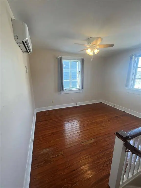 2433 GENERAL PERSHING ST, New Orleans, LA 70115
