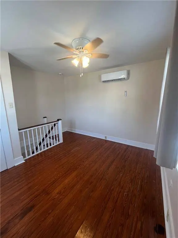 2433 GENERAL PERSHING ST, New Orleans, LA 70115