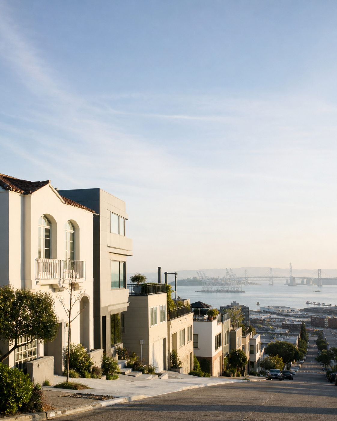 Open crest street in Potrero Hill above the bay