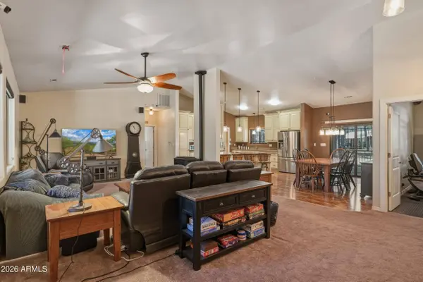 1233 Merzville Road, Forest Lakes, AZ 85931