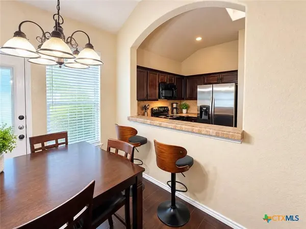 557 Creekside CIR, New Braunfels, TX 78130
