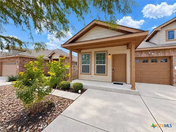 557 Creekside CIR