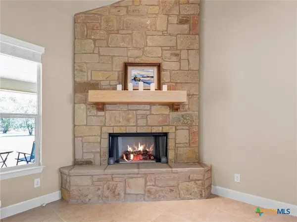 192 Copper Ridge DR, La Vernia, TX 78121