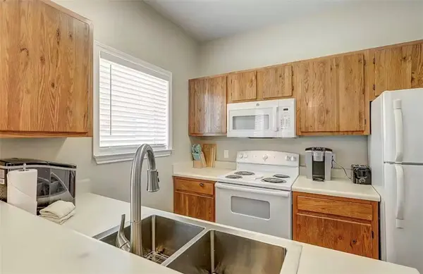 15010 Leeward DR #207, Corpus Christi, TX 78418