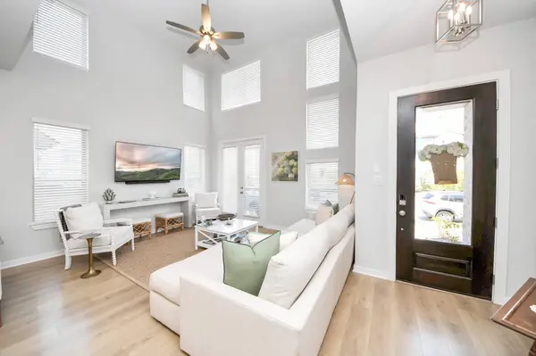 16522 Lake Austin ST, Cypress, TX 77433