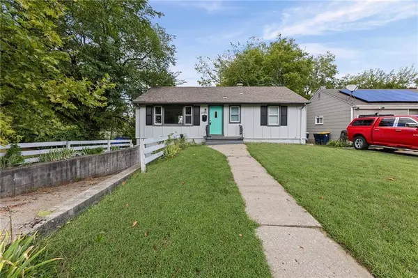 3800 E 71st TER