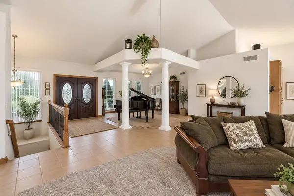 2026 Stonehaven Drive, Sun Prairie, WI 53590