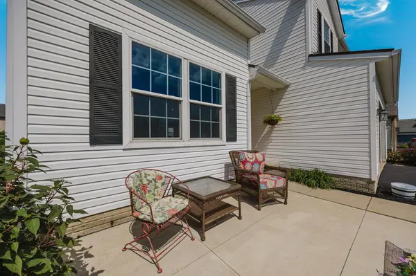 324 Masonglen Court, Pataskala, OH 43062