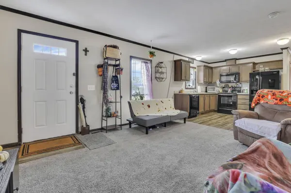 10694 E State Route 762 #9M, Lockbourne, OH 43137