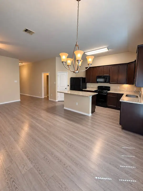 1150 Shadow Glenn DR, Conroe, TX 77301