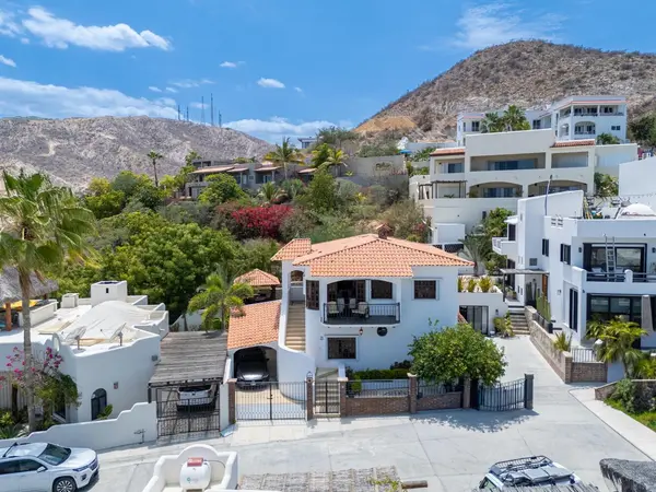 12 Los Cabos, Dana Point, CA 92629-3135