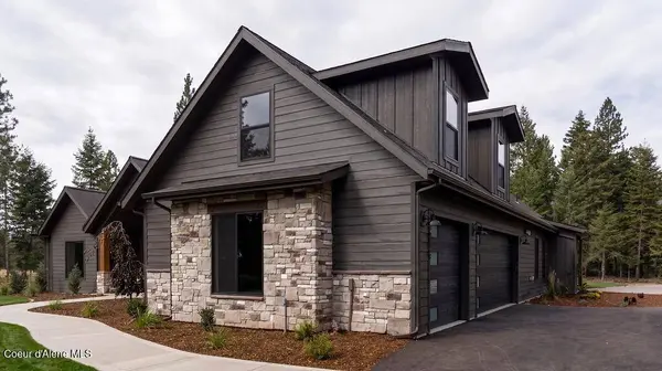 2 Ellington Ct, Athol, ID 83801