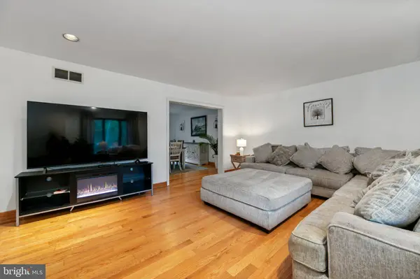 6 GRISTMILL CT, Medford, NJ 08055