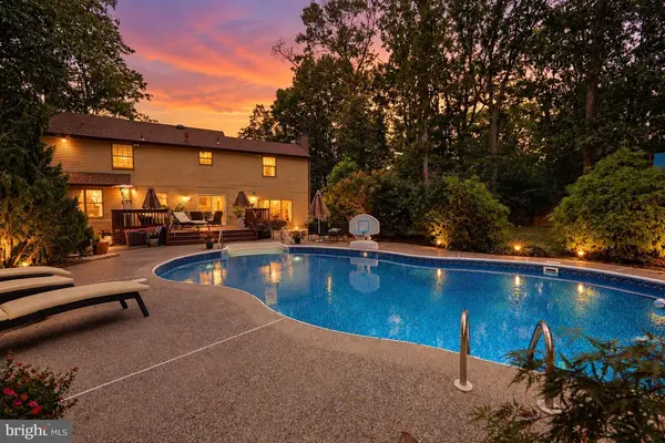 6 GRISTMILL CT