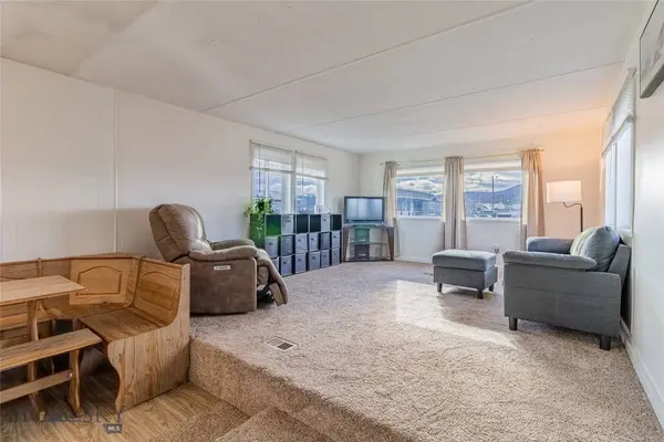 140 Shoestring Annie RD, Butte, MT 59701