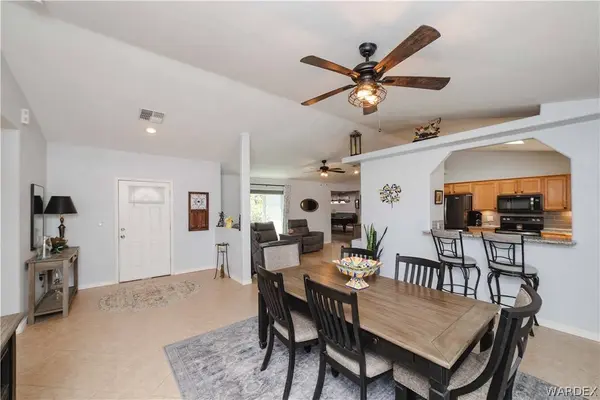 3684 N Horse Mesa RD, Golden Valley, AZ 86413