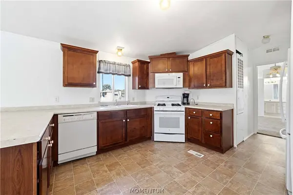 2440 E Ames AVE, Kingman, AZ 86409
