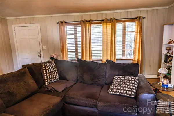 3828 Plainview RD, Charlotte, NC 28208
