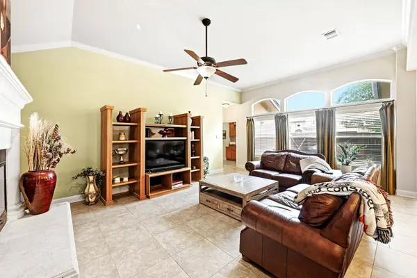 111 Via Villina, Buda, TX 78610