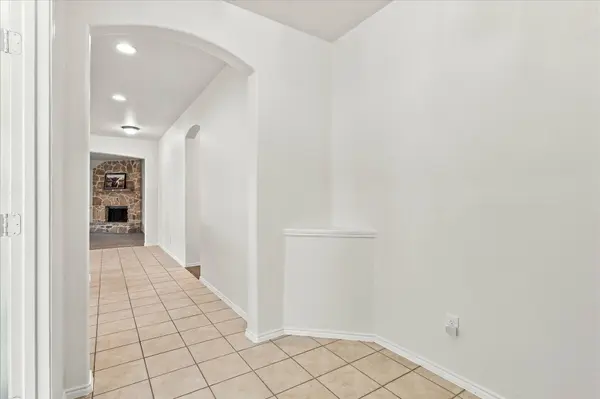 1301 Lasso DR, Little Elm, TX 75068