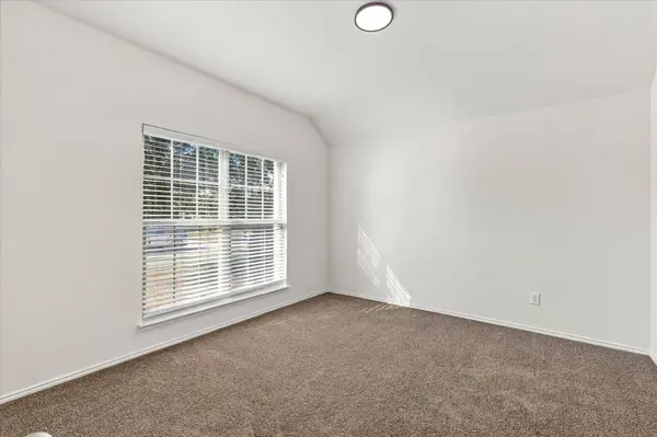 1301 Lasso DR, Little Elm, TX 75068