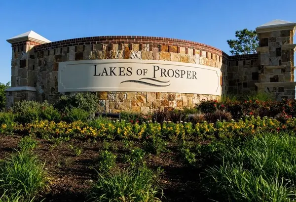 Lakes of Prosper entrance sign in Prosper, TX
