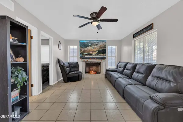 1772 Gregory Jarvis DR, El Paso, TX 79936