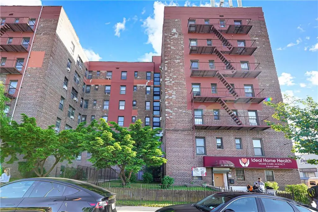 14 Cass Pl #3A, Brooklyn, NY 11235-4706