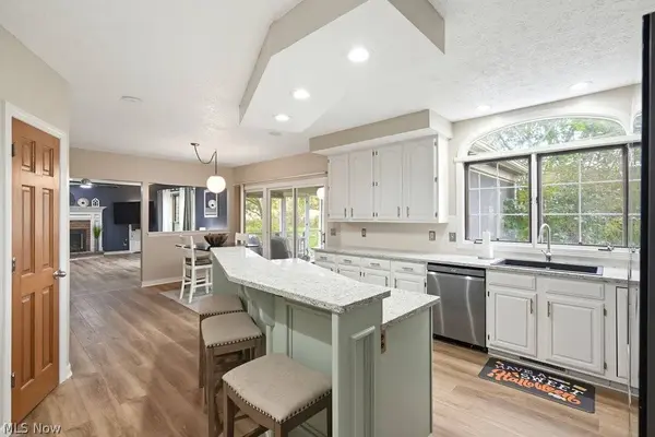 9020 Humberside AVE NW, North Canton, OH 44720