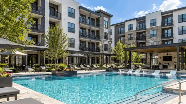 Upscale Apartment Pool Courtyard