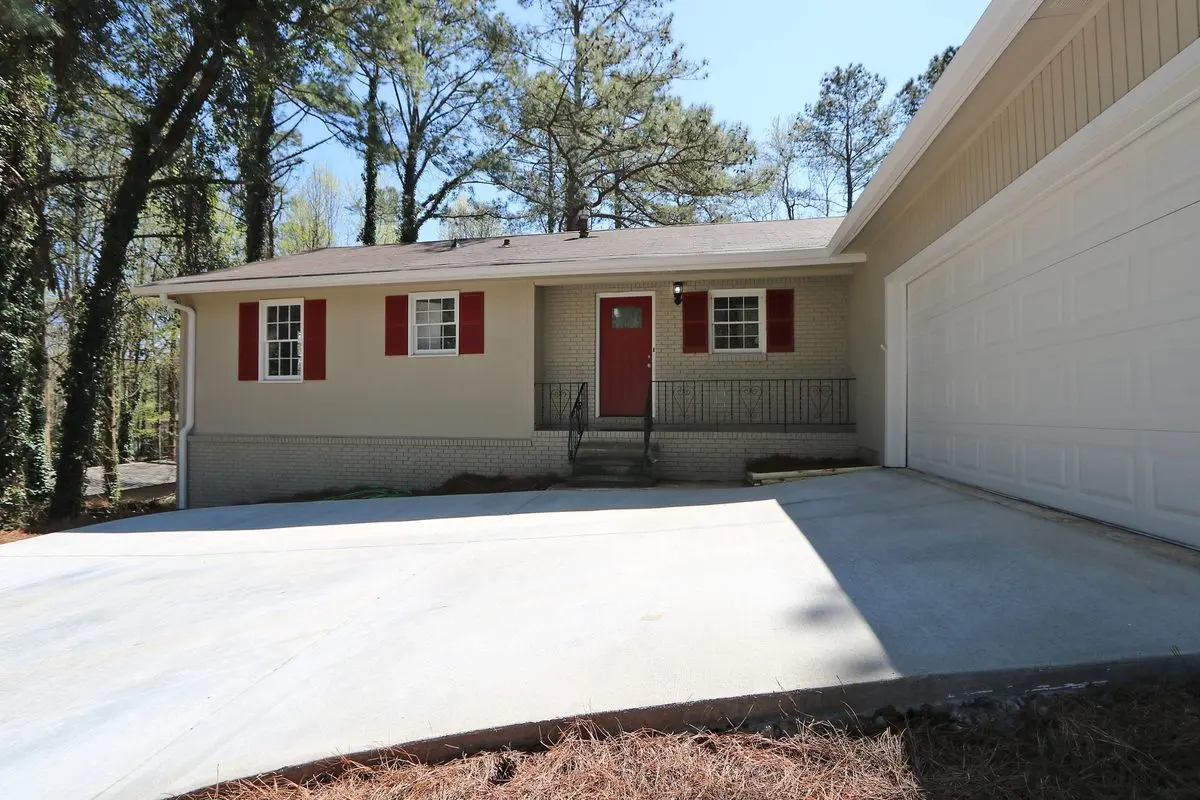 Step3_CloseSame ranch house after PKHomesGA renovation