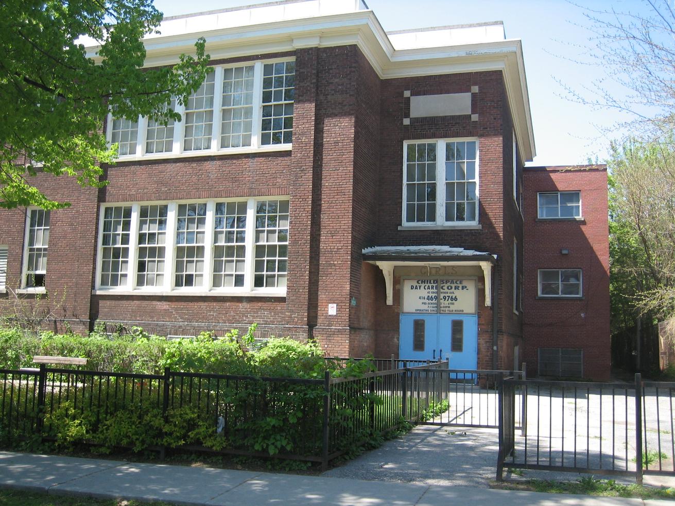 The Beaches Toronto neighbourhood parks and community feel