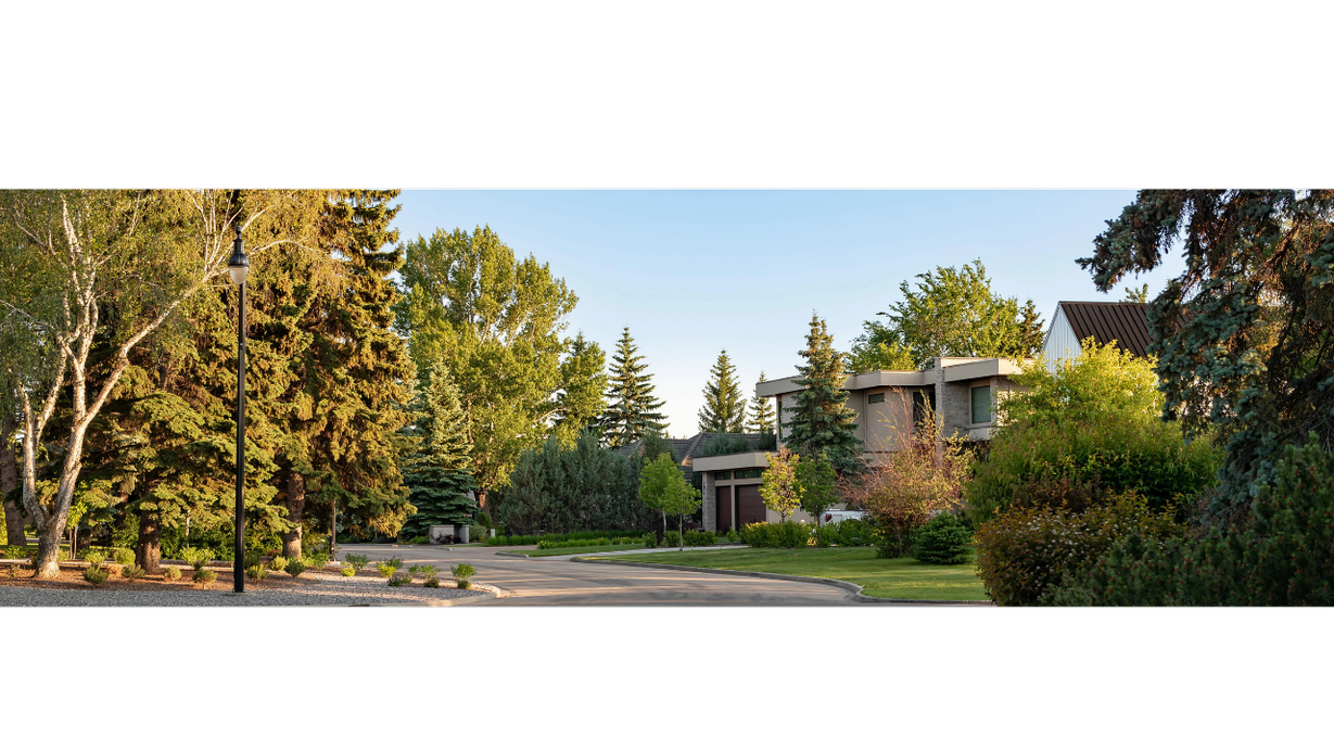 Crestwood Edmonton luxury neighbourhood