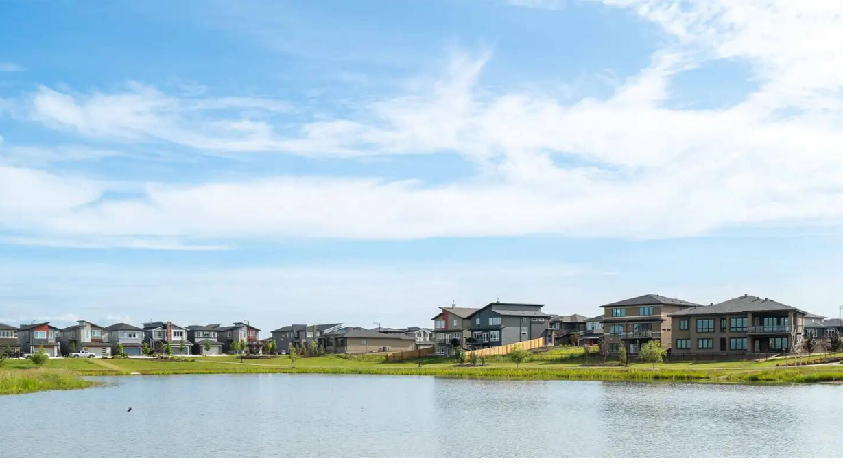Modern luxury home in Keswick Edmonton