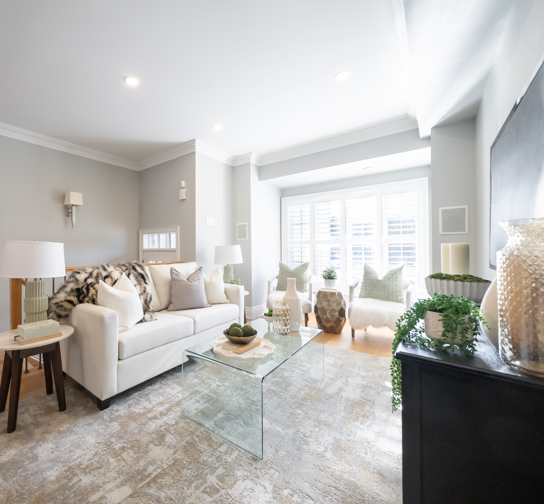 Jacquie Othen reviewing Toronto home pricing data with a seller