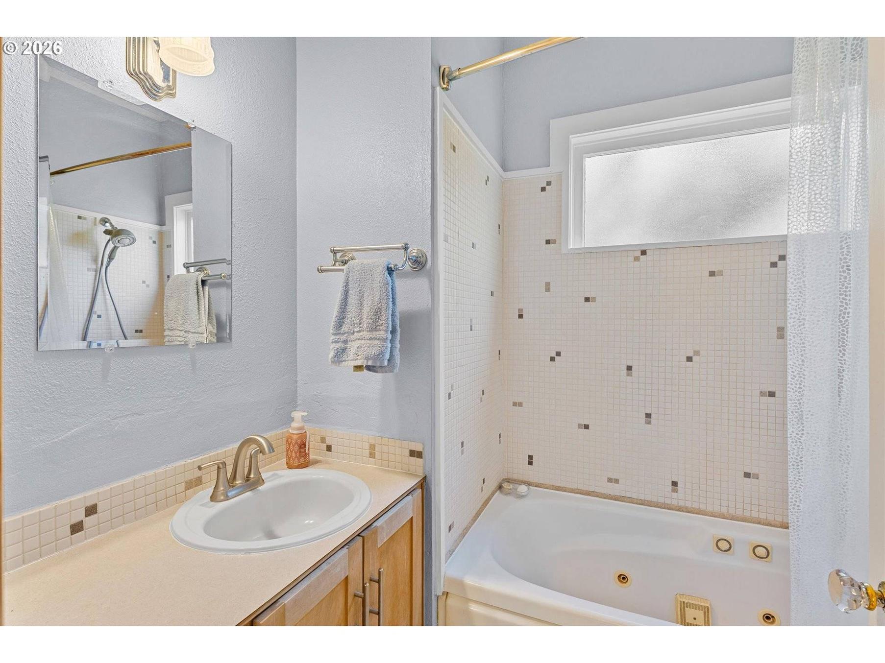 3805 SE Mall St - Bedroom