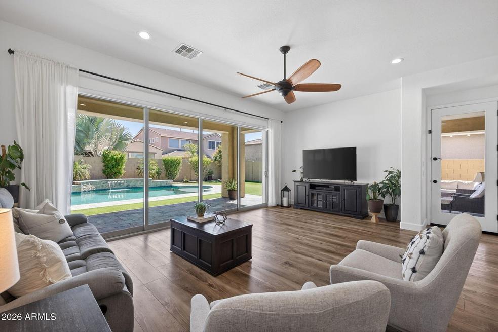 10611 E Simone Ave, Mesa AZ 85212