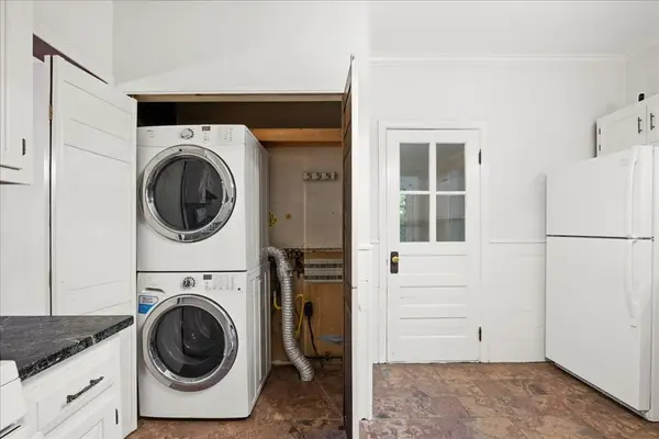 Vancroft Ave, Shrewsbury, MA 01545-3508