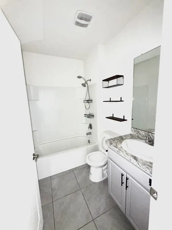 Meadowbrook Blvd, Winter Haven, FL 33881-9751