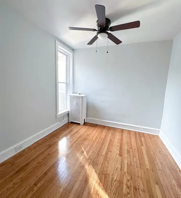 Tackawanna St, Philadelphia, PA 19135-3924