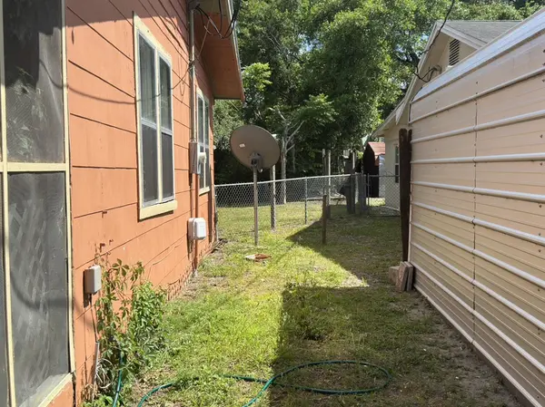 SE St Johns St, Lake City, FL 32025-4659