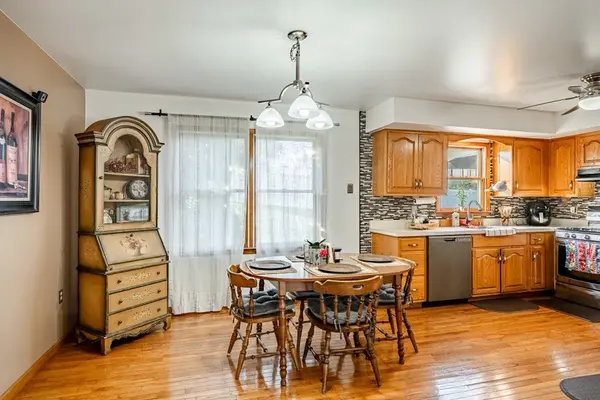 705 Beyer Ave, Reading, PA 19605-1175