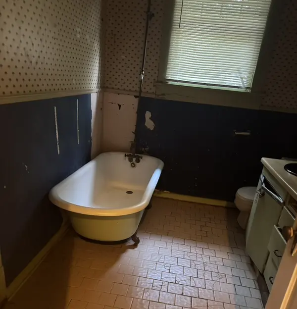 Topeka St, Shreveport, LA 71101-4732