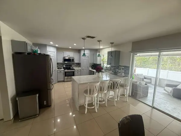 Myakka Ct, Kissimmee, FL 34759-5331