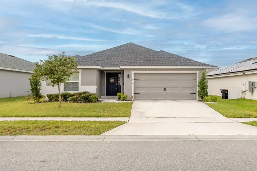 Sydney St, Davenport, FL 33837-2712